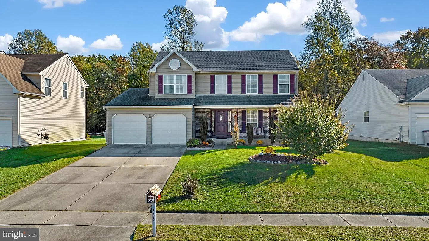 735 Streamview Ln photo 1