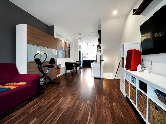 3rd image of 3010 Riverbend Dr #38