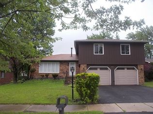 22501 Riverside Dr, Richton Park, IL 60471