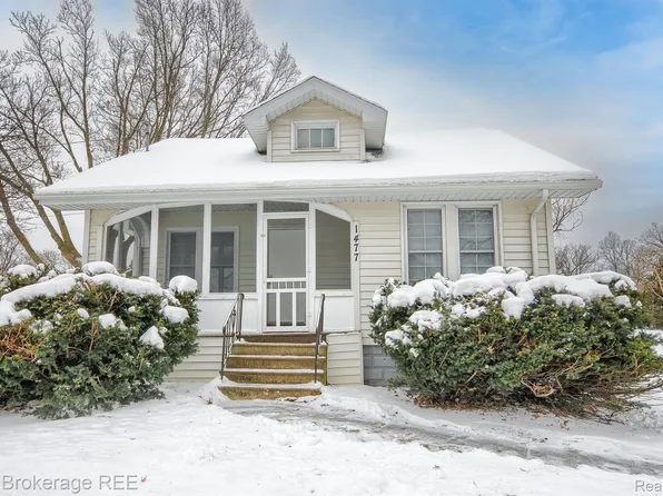 1477 W Mount Morris Rd, Mount Morris, MI 48458