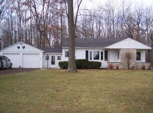 1687 Old Knapp Rd, Oshkosh, WI 54902
