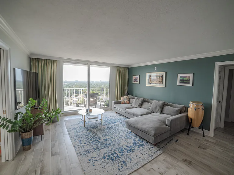 2611 Bayshore Blvd — Photo 8