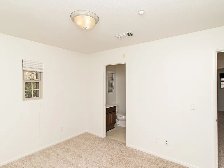2110 Silverado St — Photo 23