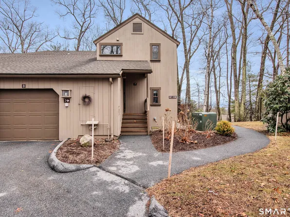 7 Cottonwood Dr #7, Avon, CT 06001