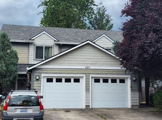 237 41st Ct #2, Washougal, WA 98671