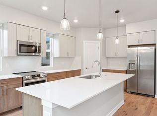 13730 Manor Way #D1, Lynnwood, WA 98087