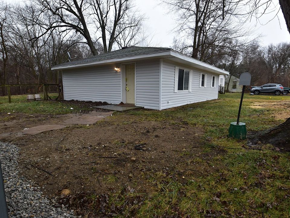 1st image of 57522 Oakside Ave