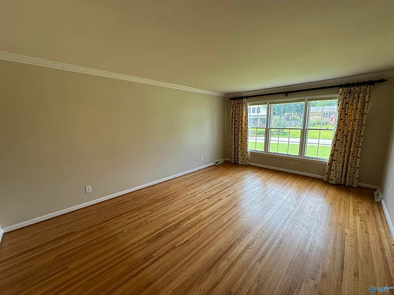 816 Mira Vista Dr SE — Photo 16