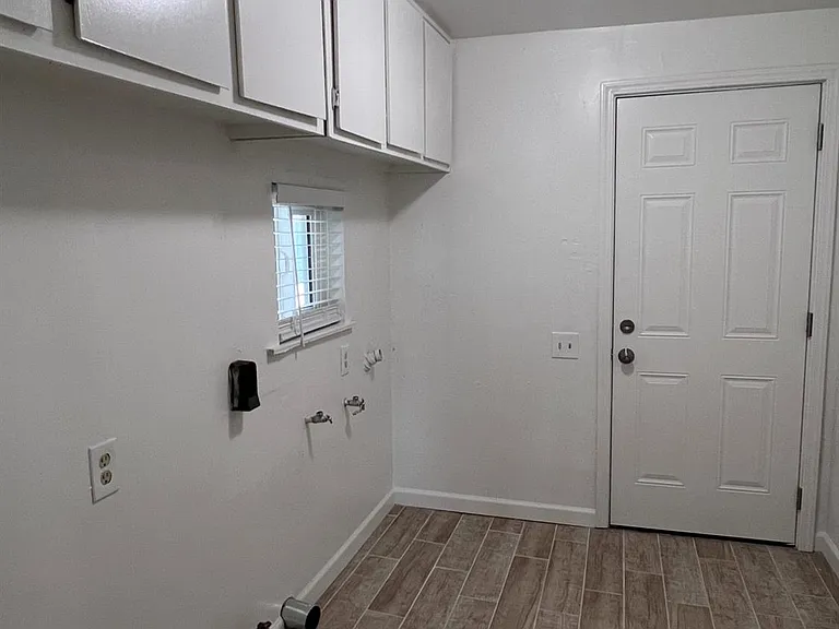 230 W Pinedale Ave — Photo 17