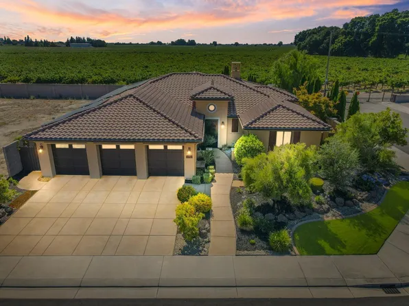 19947 Windwood Dr, Woodbridge, CA 95258