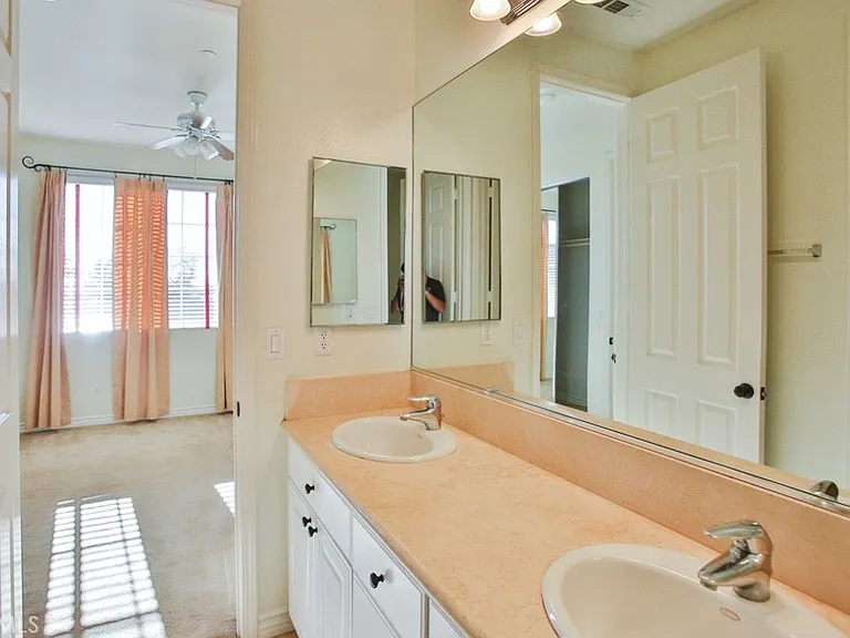 4486 Southern Pointe Ln — Photo 61