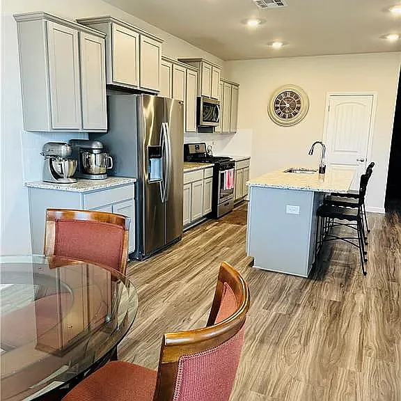 112 Oak Landing Ln — Photo 4