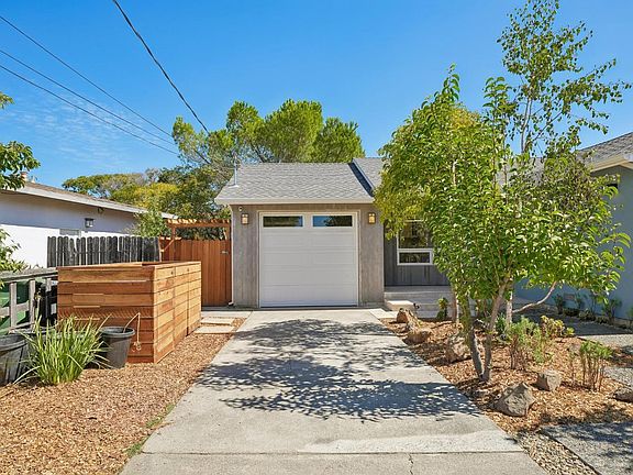 2nd image of 106 La Pasada Way