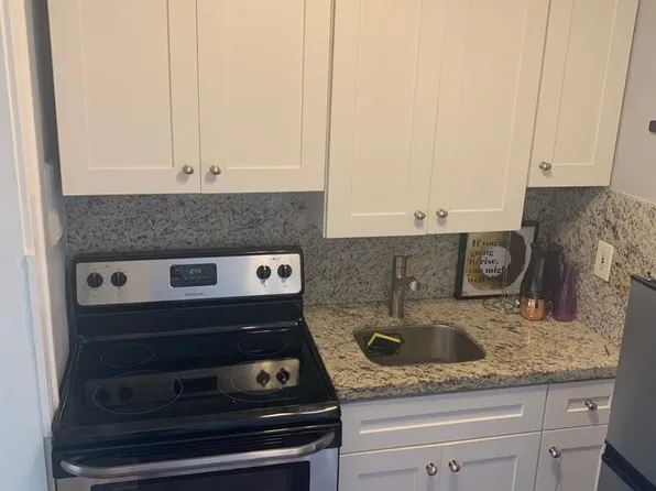 119 Menores Ave APT 9, Coral Gables, FL 33134