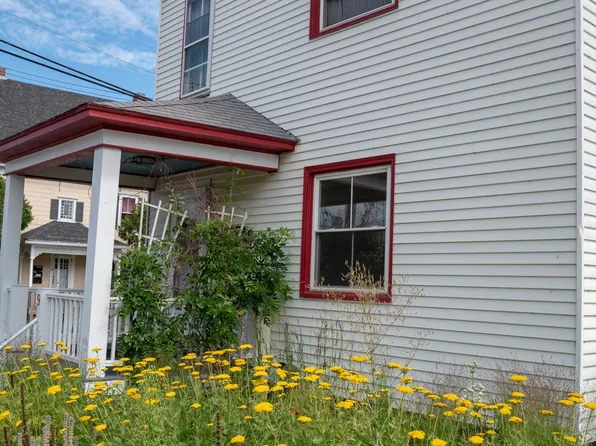 9 Cushing St #2, Brunswick, ME 04011