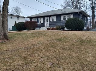 48 Highwood Rd, Waterbury, CT 06708