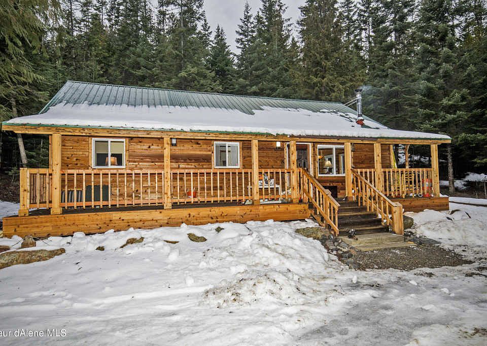 1st image of 18 Forest Dr