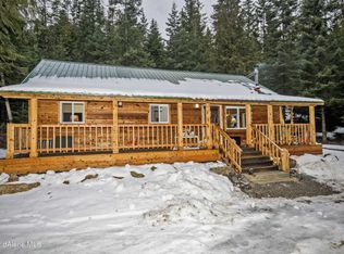 18 Forest Dr, Moyie Springs, ID 83845