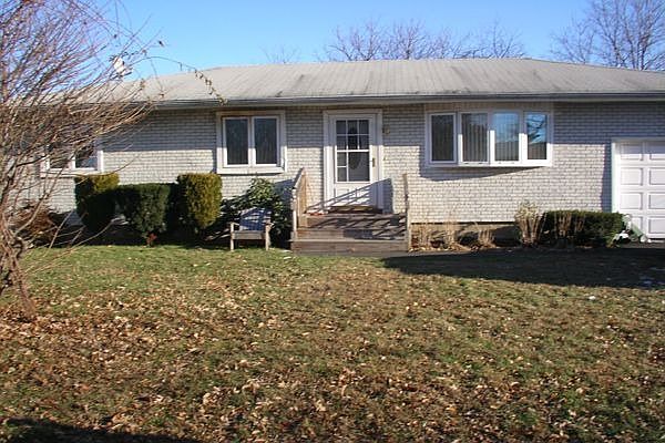 1st image of 49 Lincoln Ave