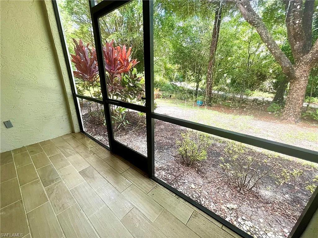 2 bed, 2.0 bath, 965 sqft, $3,000 — Photo 4