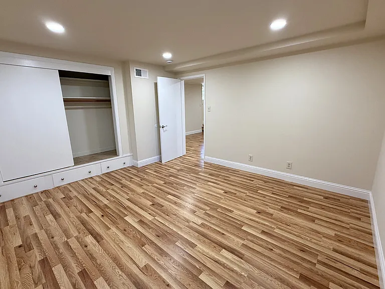 345 Granada Dr — Photo 29