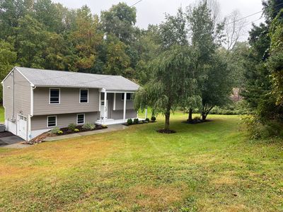 916 Moss Farms Road, Cheshire, CT, 06410