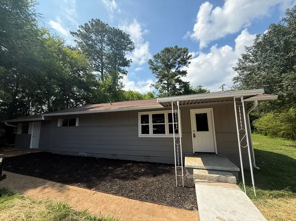 89 Susan Ln, Rossville, GA 30741