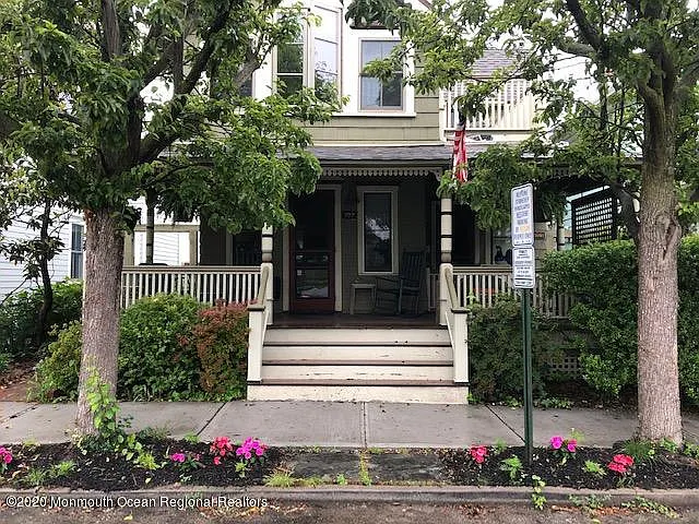 109 Mount Hermon Way #1
