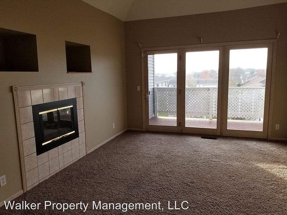 1st image of 107 Red Apple Dr
