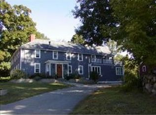 26 Maple Ave, Atkinson, NH 03811