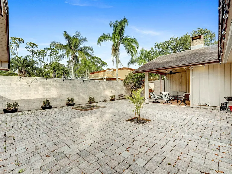 8943 Lake Irma Point — Photo 44