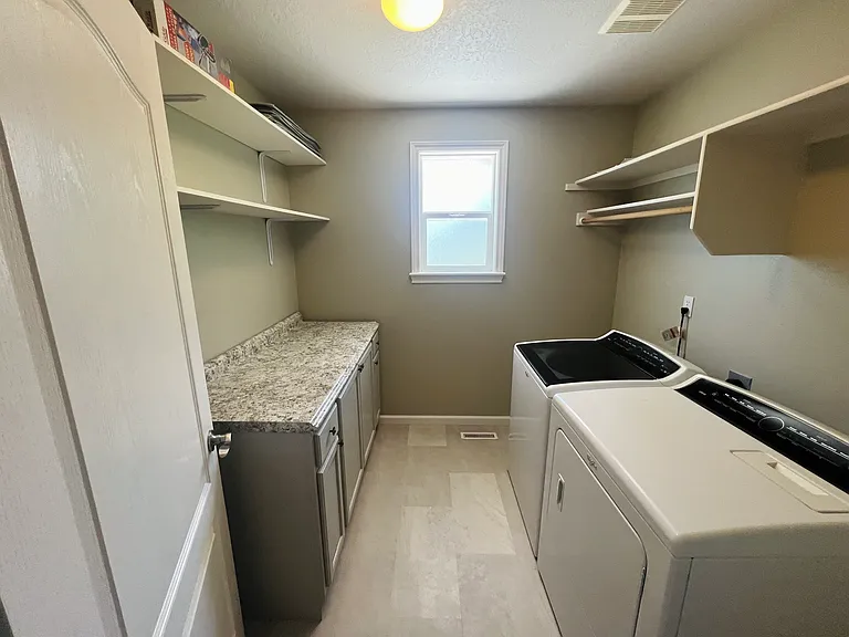 1351 E Red Rock Dr — Photo 10