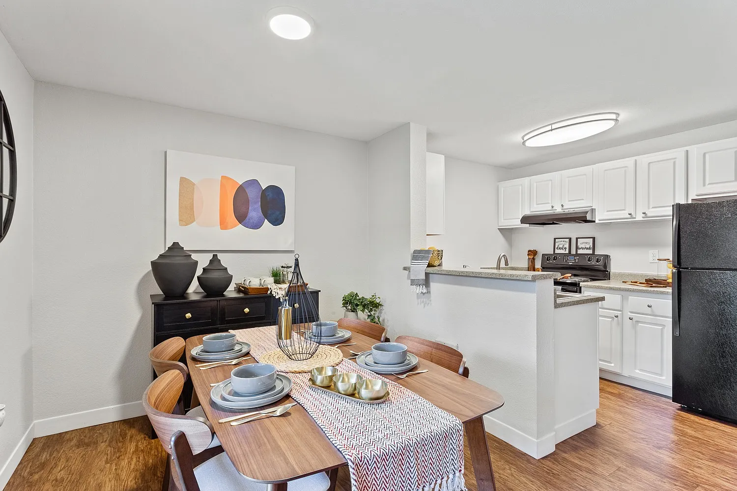 MonteVista at Murray Hill — Photo 3