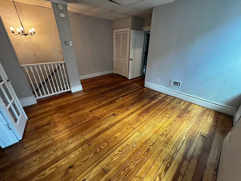 3308 Illinois Ave — Photo 17