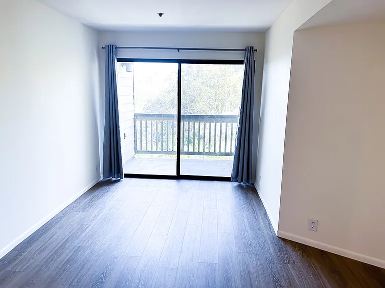 Master bedroom to balcony
