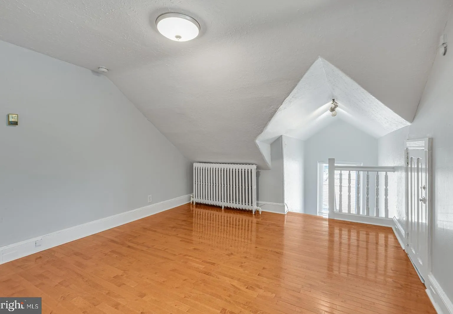 1 bed, 1.0 bath, $1,195 — Photo 3