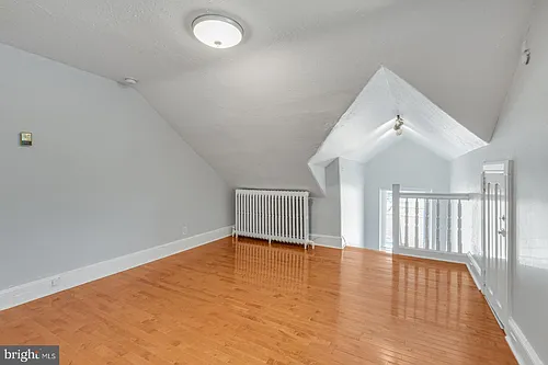 158 Montgomery Ave #3 Photo 1