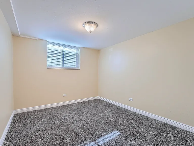 4630 E Asbury Cir — Photo 6