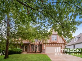15841 W Beckett Ln, Olathe, KS 66062