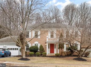 5322 Hampton Forest Way, Fairfax, VA 22030