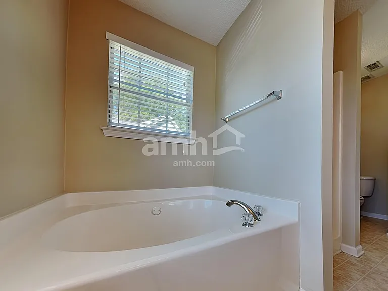 4020 Angels Dr — Photo 11