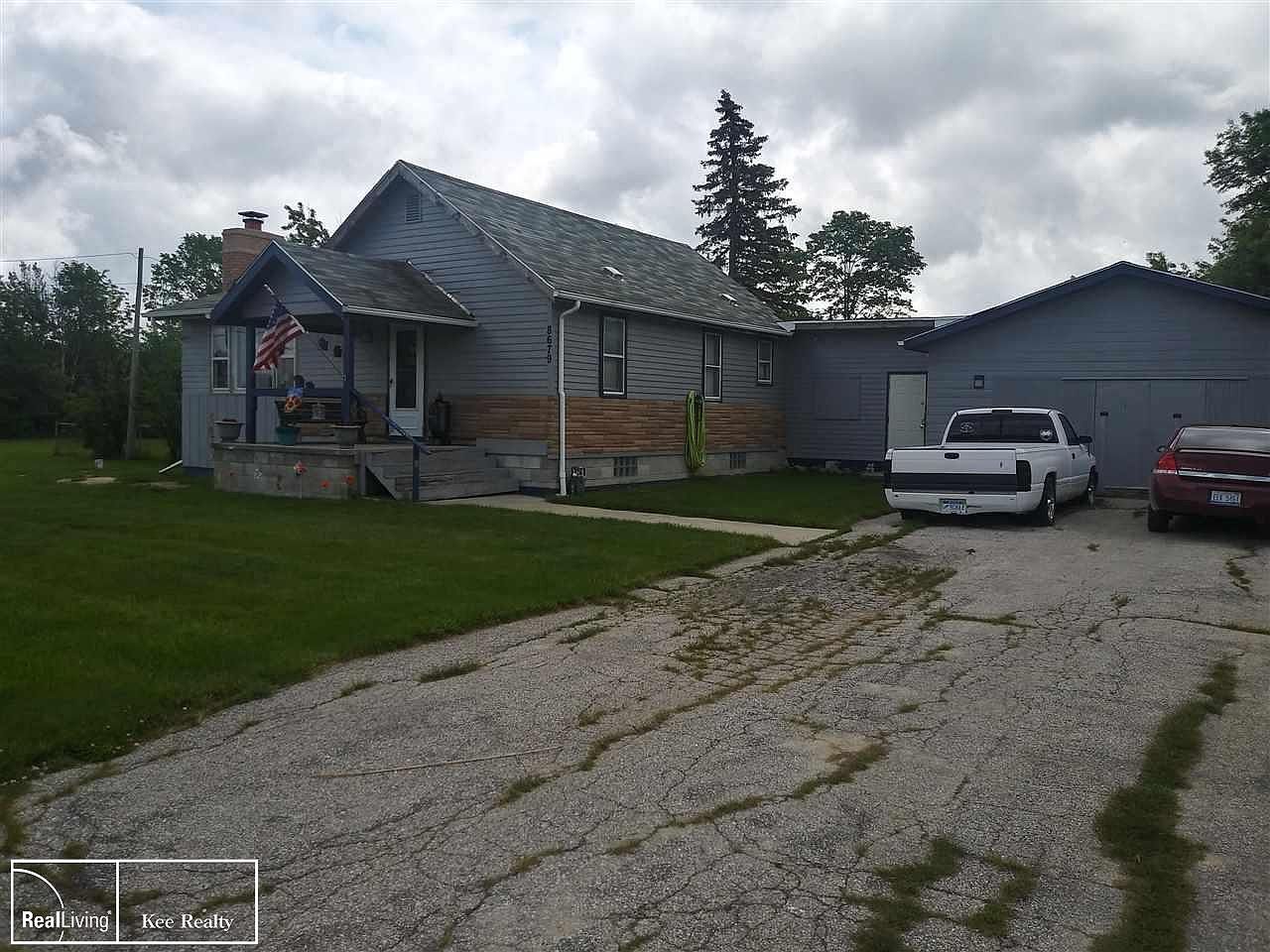 8679 Avoca Rd, Avoca, MI 48006 Zillow