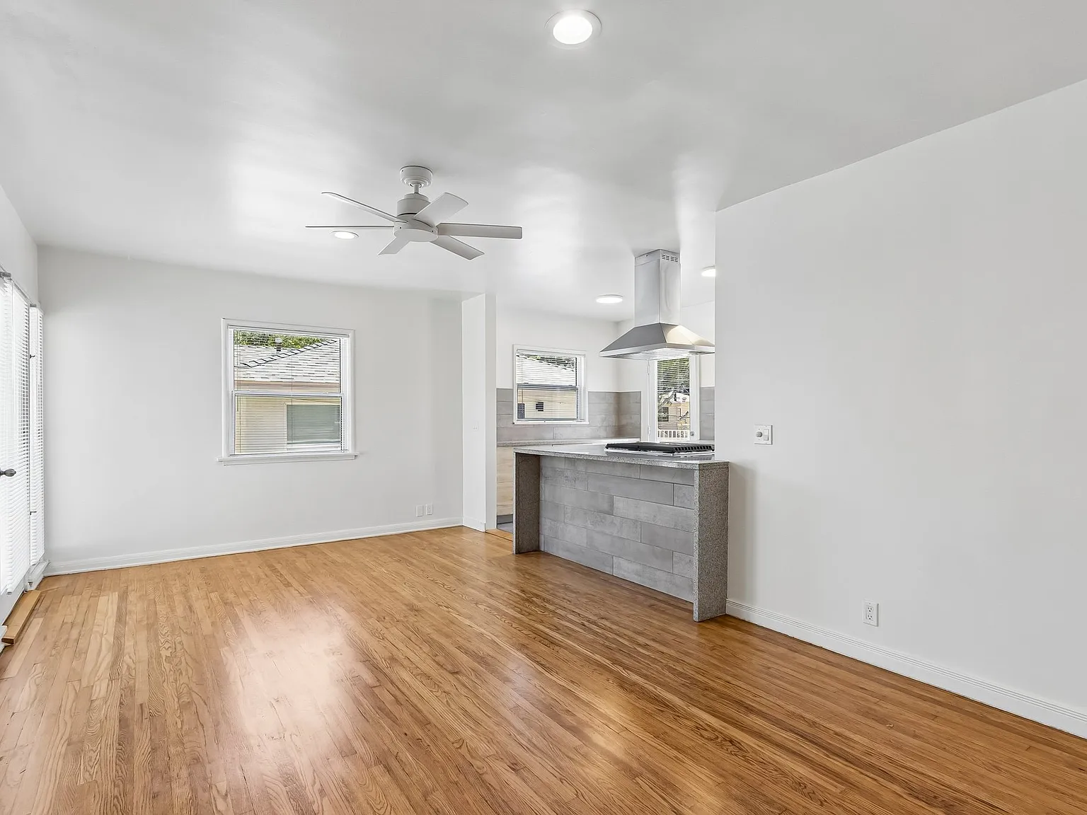 1 bed, 511 sqft, $2,095 — Photo 2
