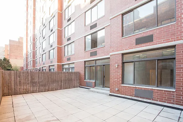 Rented by MNS | media 7