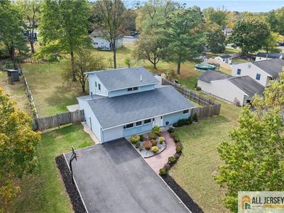 35 Emerald Rd, Kendall Park, NJ, 08824