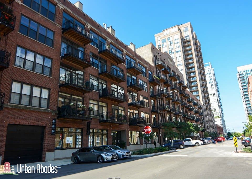1st image of 375 W Erie St #321S