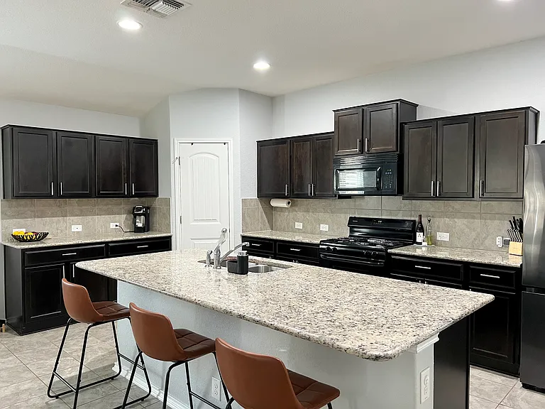 8922 Bowen Br — Photo 10