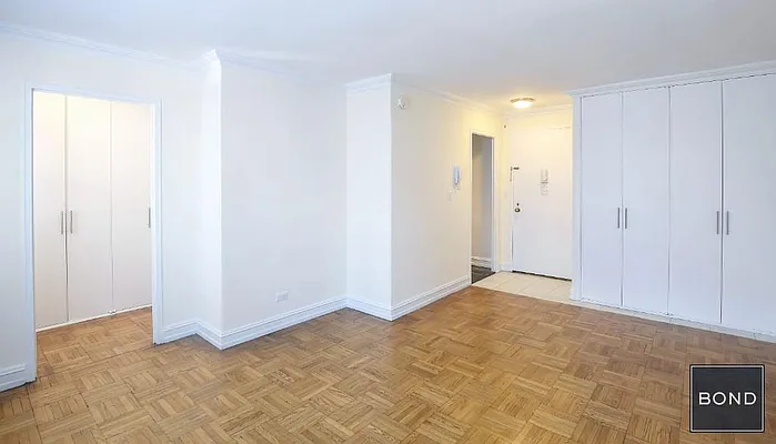 Rented by Bond New York | media 12