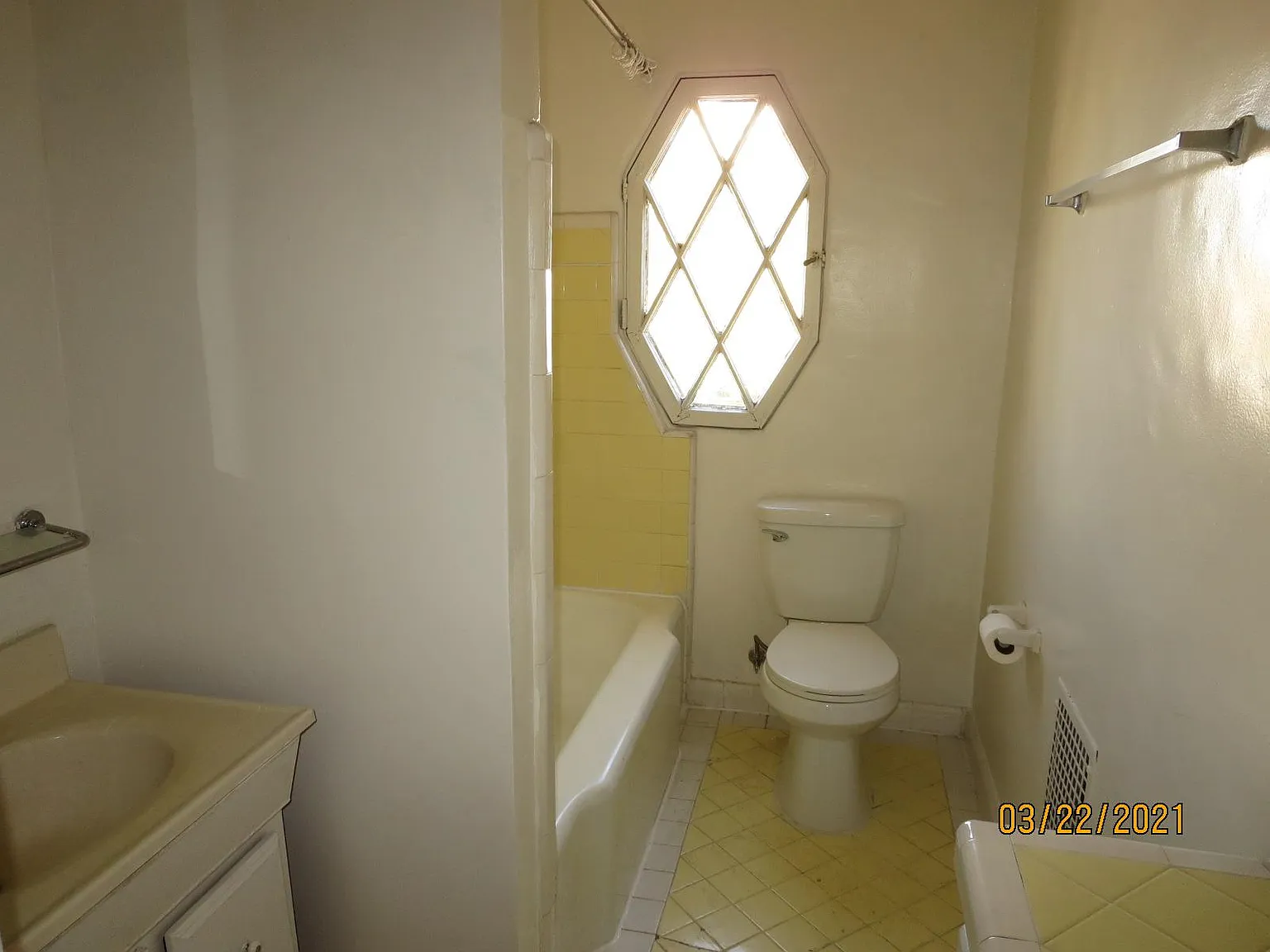 Studio, 450 sqft, $1,450 — Photo 4