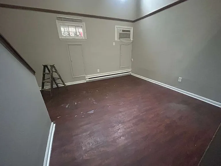 1215 Pine St #17 — Photo 7